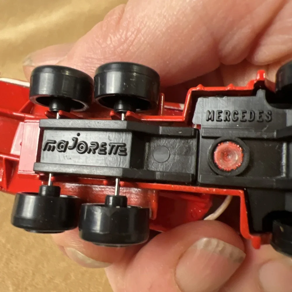 Vintage Majorette Mercedes-Benz Texaco semi-tanker toy truck 1/100 No 364
